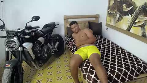 Snapshot of mathews__ chatting on 10, 1, 2026 mathews__ online show from 10, 1, 2026