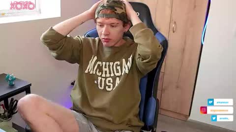 Snapshot of mathwx_ chatting on 23, 10, 2025 Alejandro Alex online show from 23, 10, 2025