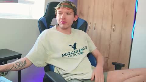 Snapshot of mathwx_ chatting on 24, 10, 2025 Alejandro Alex online show from 24, 10, 2025