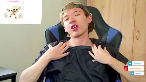 Snapshot of mathwx_ chatting on 30, 10, 2025 Alejandro Alex online show from 30, 10, 2025