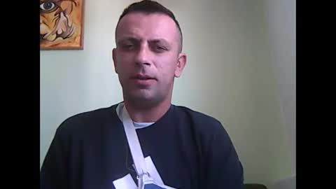 Snapshot of matoterzic48 chatting on 28, 10, 2025 toma online show from 28, 10, 2025