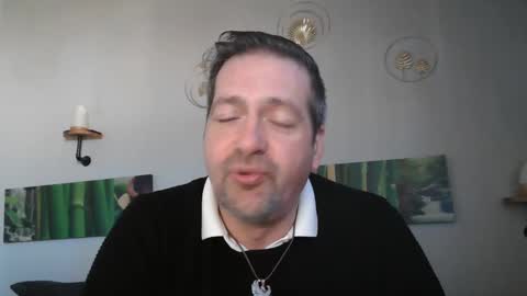 Snapshot of matrike1 chatting on 26, 12, 2024 matrike1 online show from 26, 12, 2024