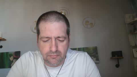 Snapshot of matrike1 chatting on 21, 2, 2025 matrike1 online show from 21, 2, 2025