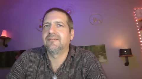 Snapshot of matrike1 chatting on 24, 2, 2025 matrike1 online show from 24, 2, 2025