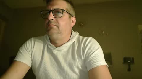 Snapshot of matrike1 chatting on 18, 4, 2026 matrike1 online show from 18, 4, 2026