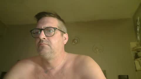 Snapshot of matrike1 chatting on 19, 4, 2026 matrike1 online show from 19, 4, 2026