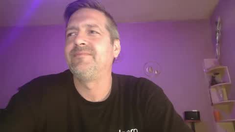 Snapshot of matrike1 chatting on 30, 4, 2026 matrike1 online show from 30, 4, 2026