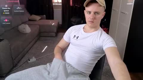 Snapshot of matt_aniston chatting on 9, 5, 2026 Matt online show from 9, 5, 2026
