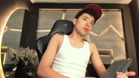 Snapshot of matt_wolf_ chatting on 10, 1, 2026 matt online show from 10, 1, 2026