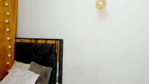 Snapshot of matteo_n_luisa chatting on 19, 2, 2025 Matteo Luisa online show from 19, 2, 2025