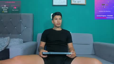 Snapshot of matteo_rreal chatting on 5, 6, 2026 MATTEO online show from 5, 6, 2026