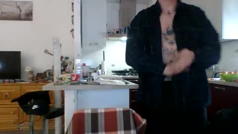 Snapshot of matteushh87 chatting on 25, 2, 2025 matteushh87 online show from 25, 2, 2025