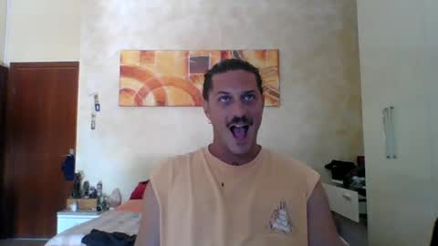 Snapshot of matteushh87 chatting on 10, 7, 2026 matteushh87 online show from 10, 7, 2026