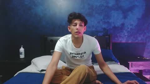 Snapshot of matthew_hawk19 chatting on 7, 1, 2026 matthew_hawk19 online show from 7, 1, 2026