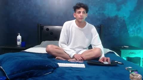 Snapshot of matthew_hawk19 chatting on 8, 1, 2026 matthew_hawk19 online show from 8, 1, 2026