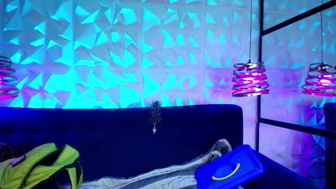 Snapshot of matti_sofia chatting on 17, 9, 2025 TATIANA AND ROUS online show from 17, 9, 2025