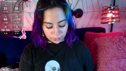 Snapshot of matti_sofia chatting on 14, 11, 2025 TATIANA AND ROUS online show from 14, 11, 2025