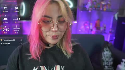 Snapshot of matti_sofia chatting on 21, 3, 2026 TATIANA AND ROUS online show from 21, 3, 2026