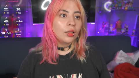 Snapshot of matti_sofia chatting on 27, 3, 2026 TATIANA AND ROUS online show from 27, 3, 2026