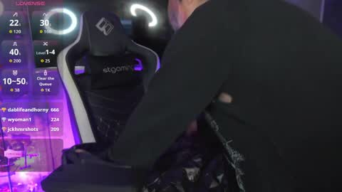 Snapshot of matti_sofia chatting on 31, 3, 2026 TATIANA AND ROUS online show from 31, 3, 2026