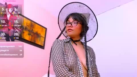 mattilda_18 online show from 7, 3, 2025