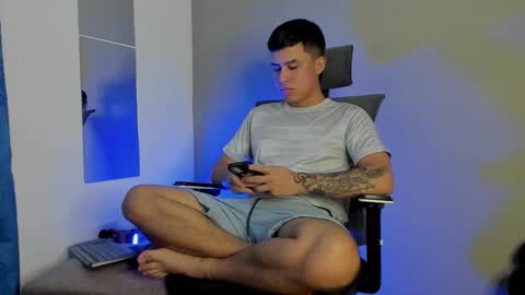 Snapshot of mattiwsmorris_ chatting on 15, 11, 2025 mattiwsmorris_ online show from 15, 11, 2025