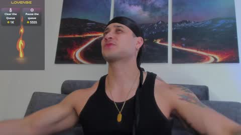 mattsaill_ online show from 20, 12, 2024