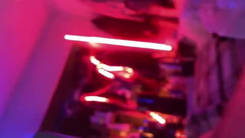 NiceBigJuicyHead online show from 6, 1, 2026