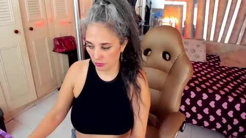 Snapshot of mature_tenderxx chatting on 8, 5, 2026 Sexy Hot Mature Sophy online show from 8, 5, 2026
