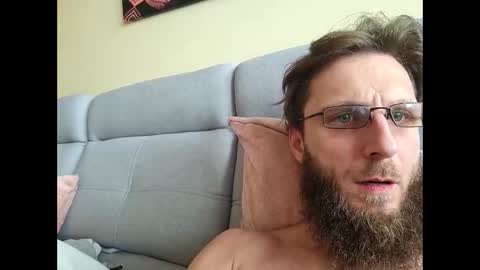 Matuschko online show from 8, 11, 2025