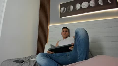 mauro_boy online show from 11, 6, 2026