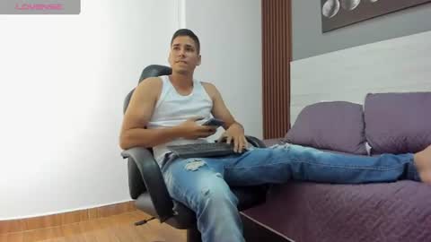 mauro_boy online show from 2, 7, 2026