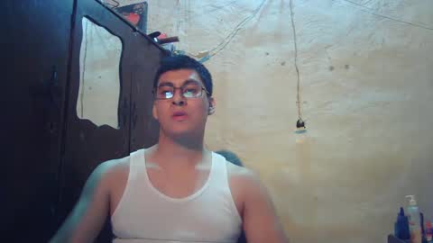 Snapshot of maurodirty chatting on 4, 3, 2025 Mauro online show from 4, 3, 2025