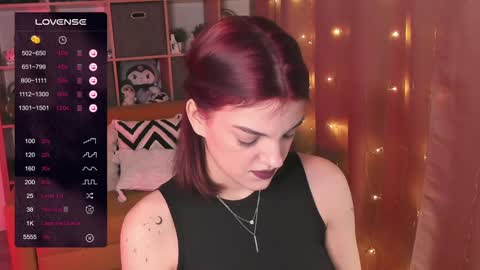 Snapshot of mavis_crystal chatting on 12, 12, 2024 Mavis online show from 12, 12, 2024