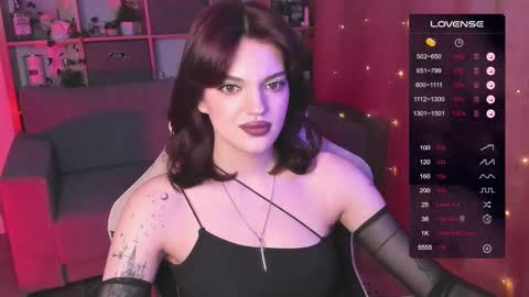 Snapshot of mavis_crystal chatting on 9, 3, 2025 Mavis online show from 9, 3, 2025