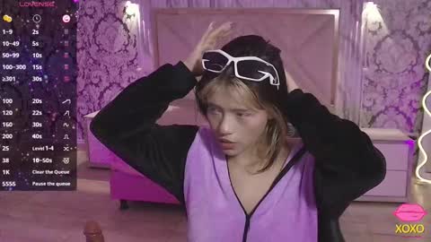 Mavis  online show from 9, 1, 2026