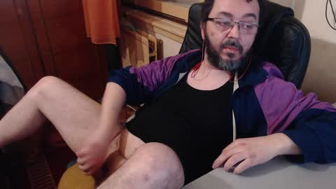 Snapshot of max818k chatting on 24, 12, 2024 Max online show from 24, 12, 2024