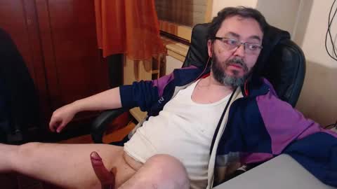 Snapshot of max818k chatting on 13, 1, 2025 Max online show from 13, 1, 2025