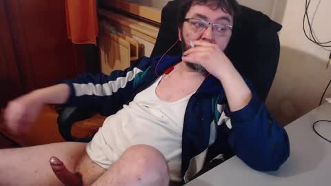 Snapshot of max818k chatting on 1, 2, 2025 Max online show from 1, 2, 2025