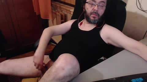 Snapshot of max818k chatting on 27, 2, 2025 Max online show from 27, 2, 2025