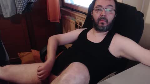 Snapshot of max818k chatting on 21, 9, 2025 Max online show from 21, 9, 2025