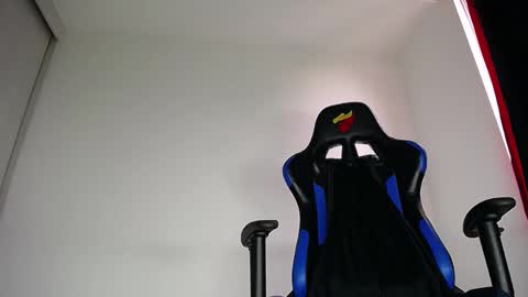 MAX online show from 17, 5, 2026