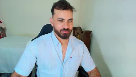 Snapshot of max_love25 chatting on 24, 9, 2025 max_love25 online show from 24, 9, 2025