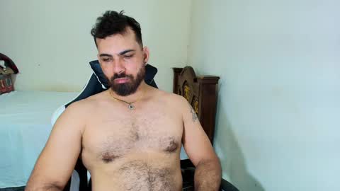 Snapshot of max_love25 chatting on 25, 9, 2025 max_love25 online show from 25, 9, 2025