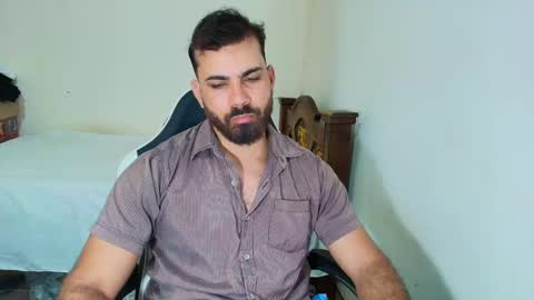 Snapshot of max_love25 chatting on 28, 9, 2025 max_love25 online show from 28, 9, 2025