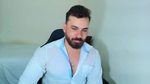 Snapshot of max_love25 chatting on 4, 10, 2025 max_love25 online show from 4, 10, 2025