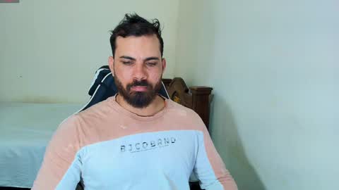 Snapshot of max_love25 chatting on 18, 10, 2025 max_love25 online show from 18, 10, 2025