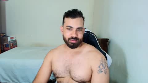 Snapshot of max_love25 chatting on 3, 11, 2025 max_love25 online show from 3, 11, 2025