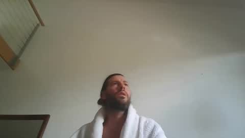 Maxturbate online show from 29, 3, 2026