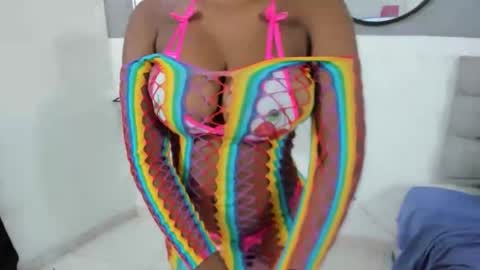 maxandthanna online show from 4, 11, 2025